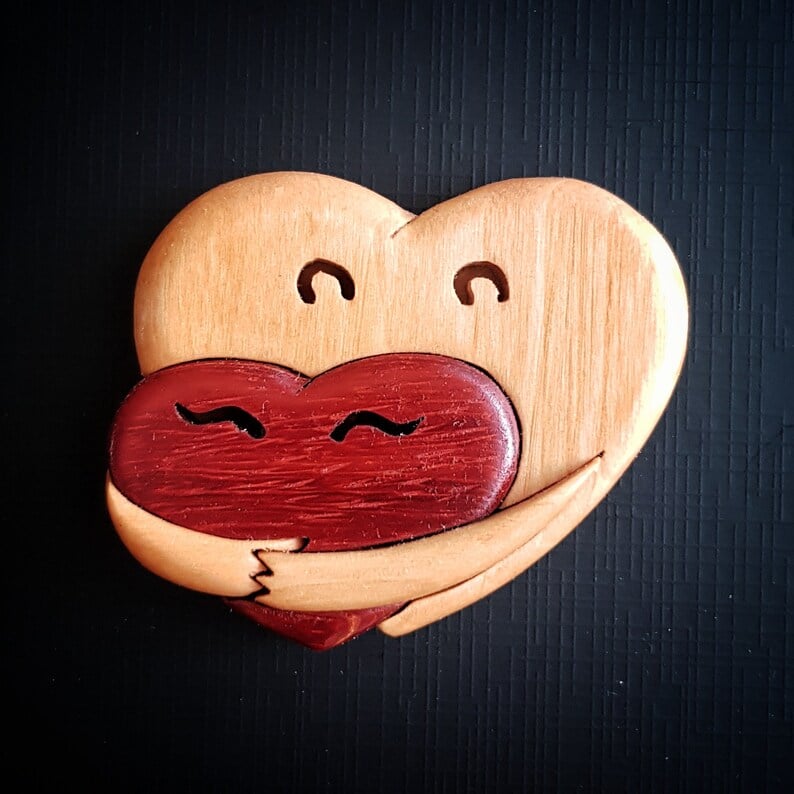BowLift | A Hug From My Heart For You (Handmade Wood Carvings)