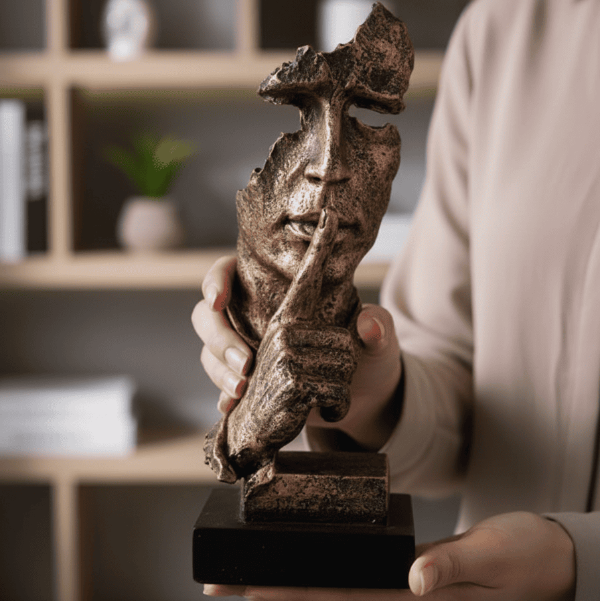 BowLift | ABSTRACT GOLDEN SCULPTURE – Nordic Modern Art Decor for Elegant Interiors