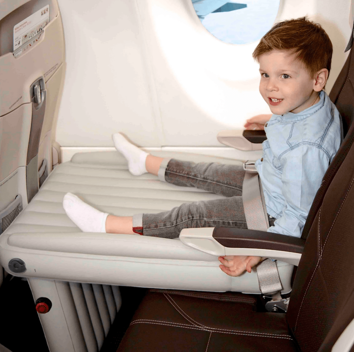 BowLift | CloudNap Travel Bed – Inflatable Plane Comfort for Kids
