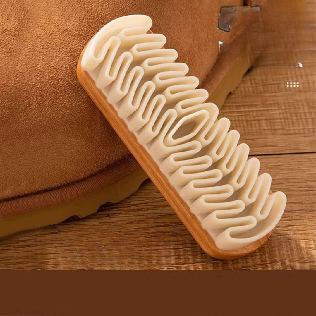 BowLift | Gentle Rubber Shoe Brush