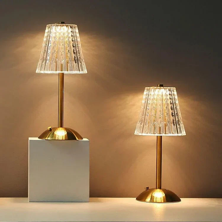 BowLift | – Gold crystal table lamp