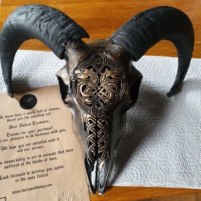 BowLift | Carved Ram Skull
