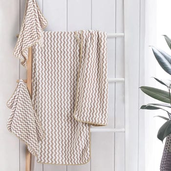 BowLift | Elysoria Coral Weave Towels | Plush, durable towels with maximum absorbency and quick-dry