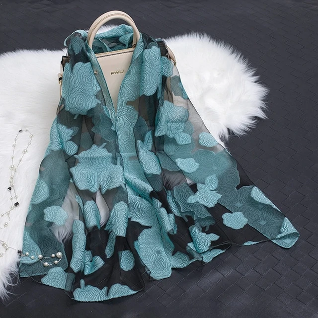 BowLift | Silk scarf with cut flowers hollow motif