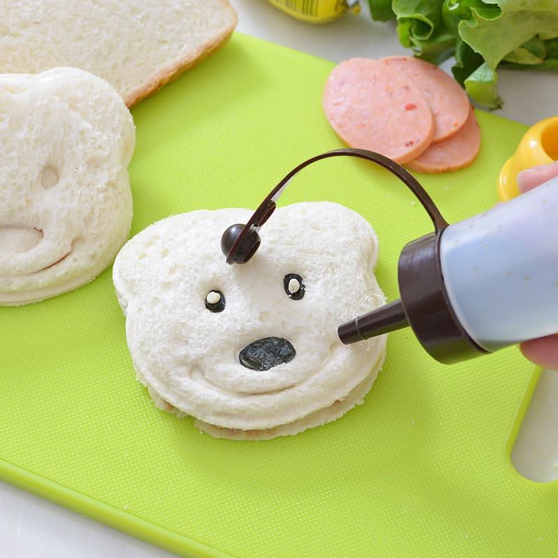 BowLift | Creative sandwich cutters for child-friendly meals