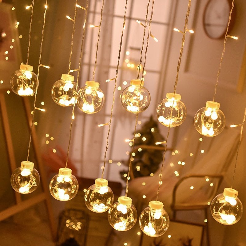 BowLift | Fairy light string with heart-shaped design