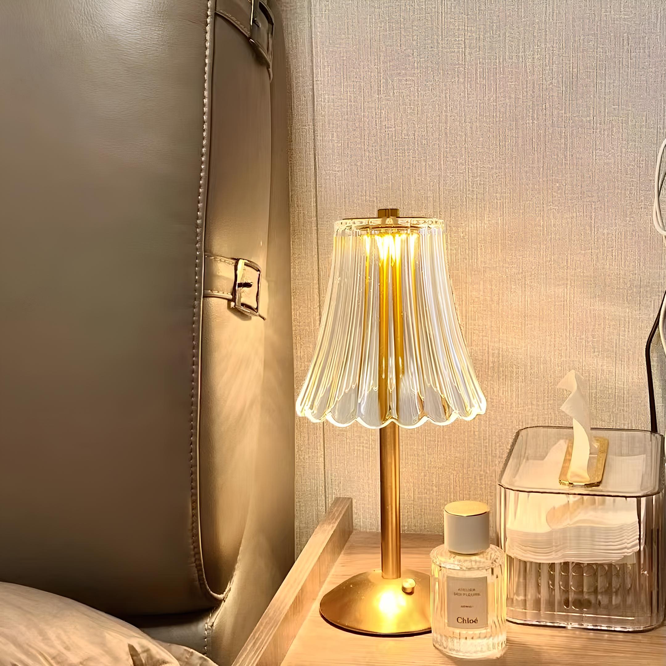 BowLift | Golden Crystal Table Lamp - Aurora Luxe