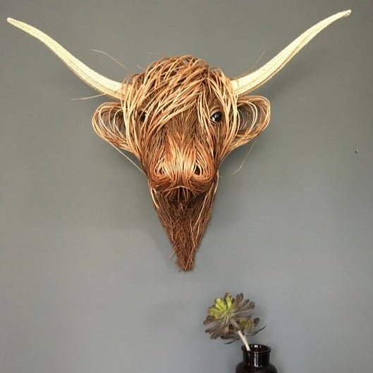 BowLift | HighlandCharm – Rustic Cow Head Wall Decoration for a Unique Home