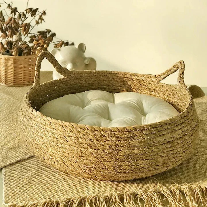 BowLift | Handmade Woven Cat Bed with Seasonal Pad