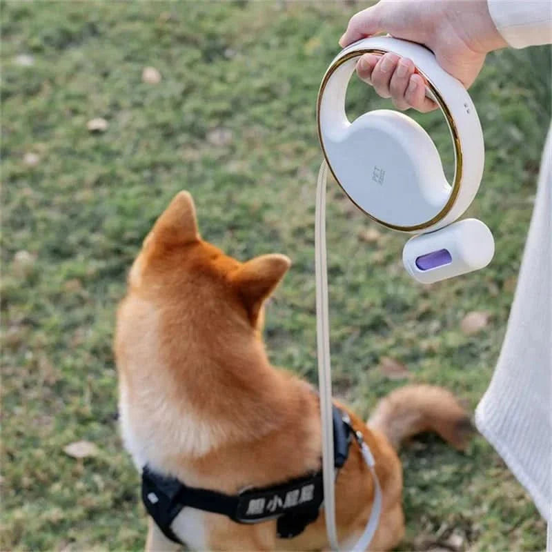 BowLift | Automatic dog lead with LED light & poo bag holder for stress-free walks