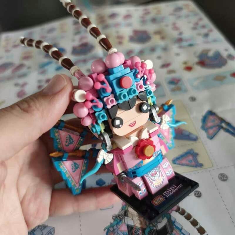 BowLift | Micro Classic Royal Figures Building Sets