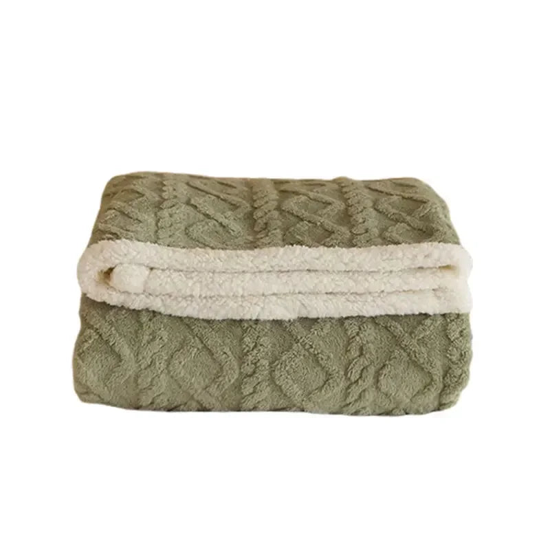 BowLift | Cozy winter blanket made of lambswool providing extra warmth