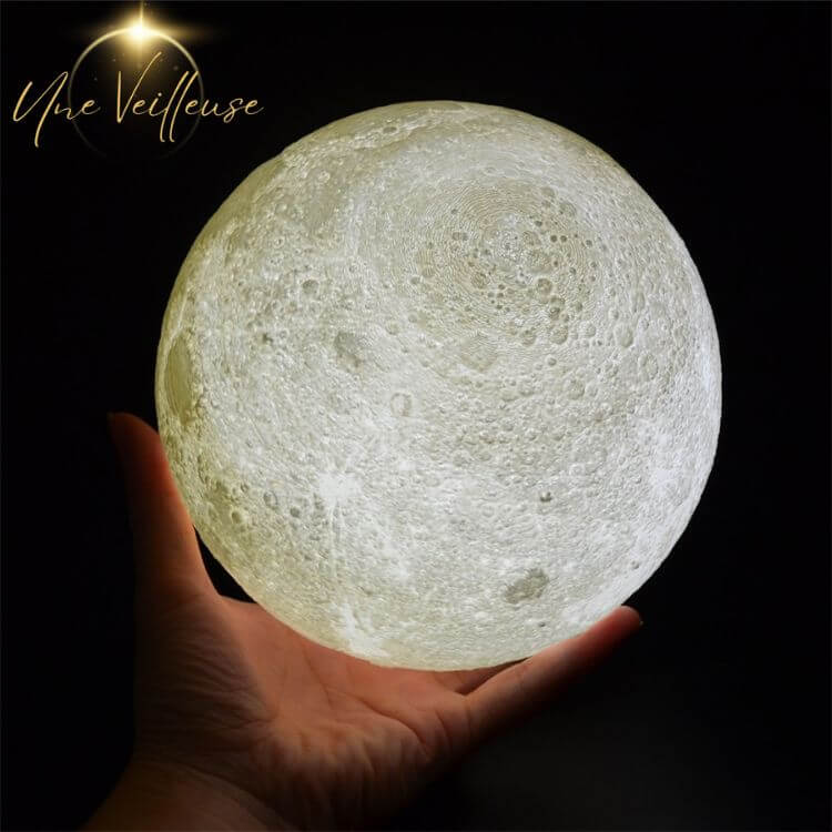 BowLift | Design Nightstand Lamp - LunarLight™ Moon Lamp