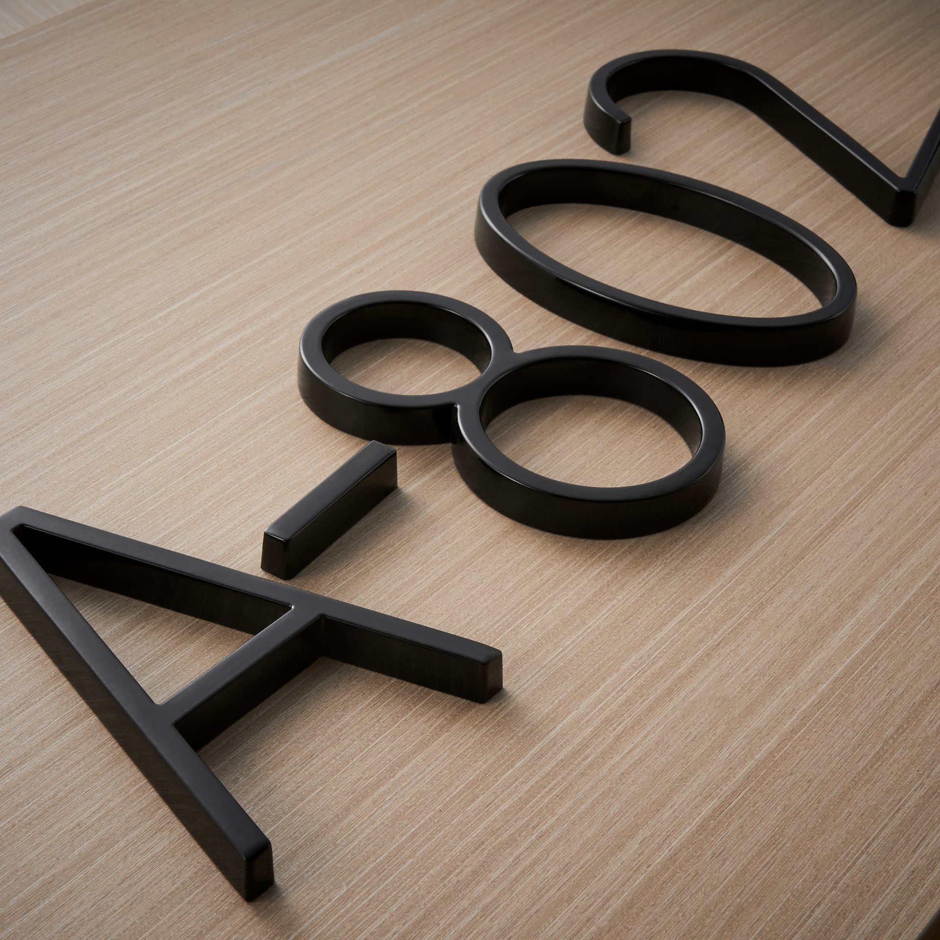 BowLift | LumiMark Black House Number | Weatherproof | Modern Design | Outdoor Decoration | Easy Installation