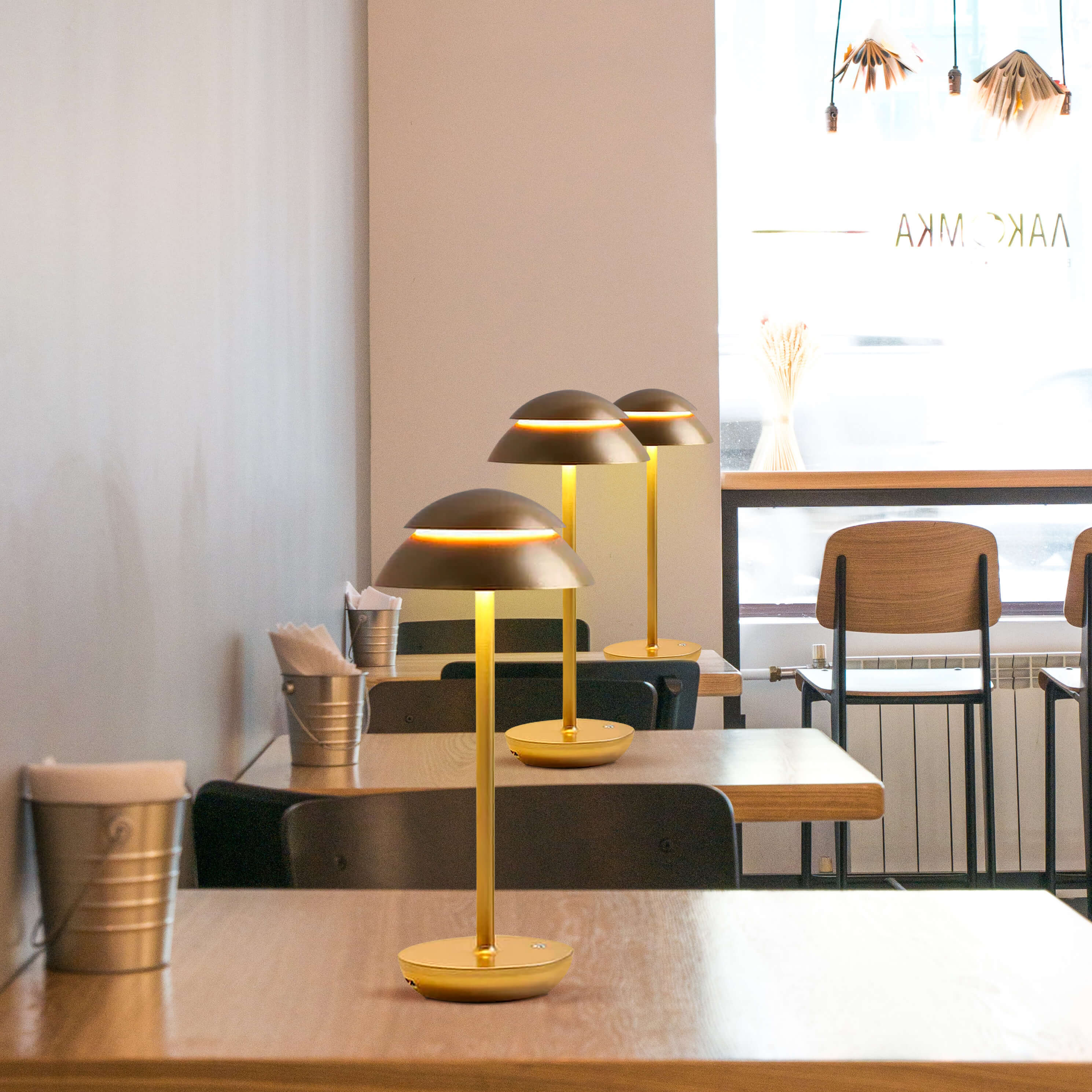 BowLift | Table Lamp with Touch Control and LED Light