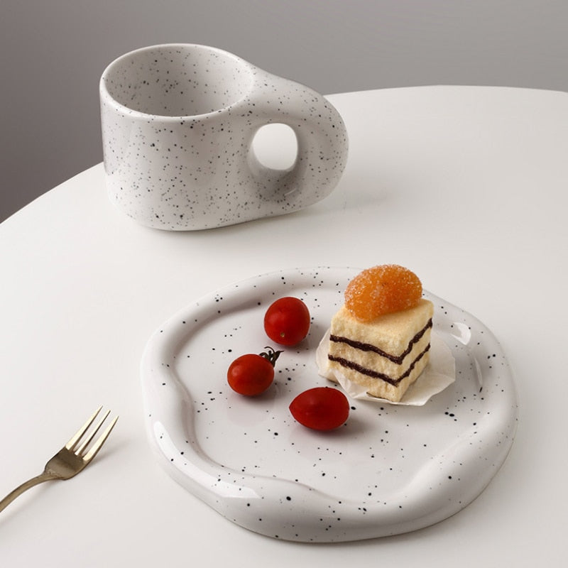 BowLift | Cookies & chrome-plated ceramic tray and bowl