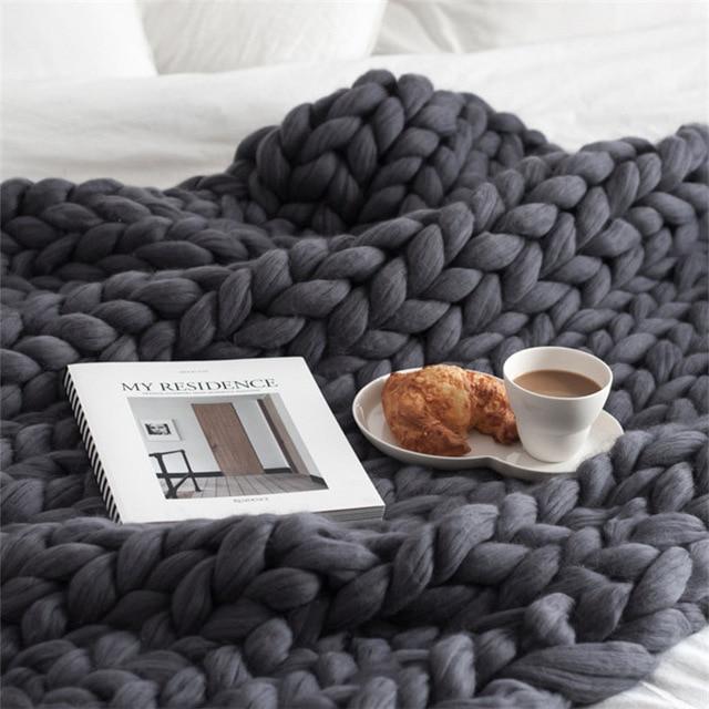 BowLift | Handmade Chunky Knit Blanket Comfy & Warm - 80 x100 cm