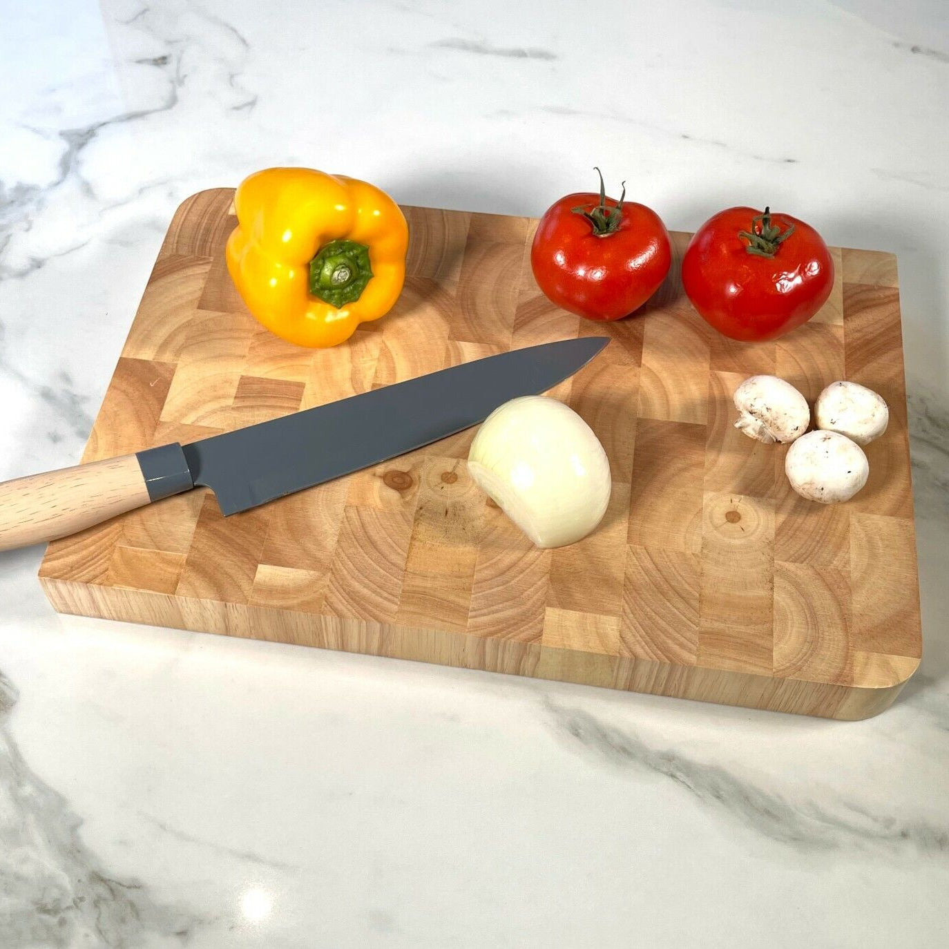 BowLift | CookCore Solid Wooden Cutting Board – With Juice Groove and Non-slip