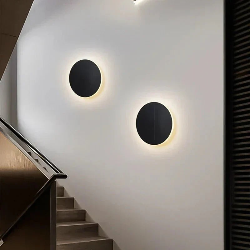 BowLift | Sleekglow: the perfect LED wall lamp for a modern atmosphere