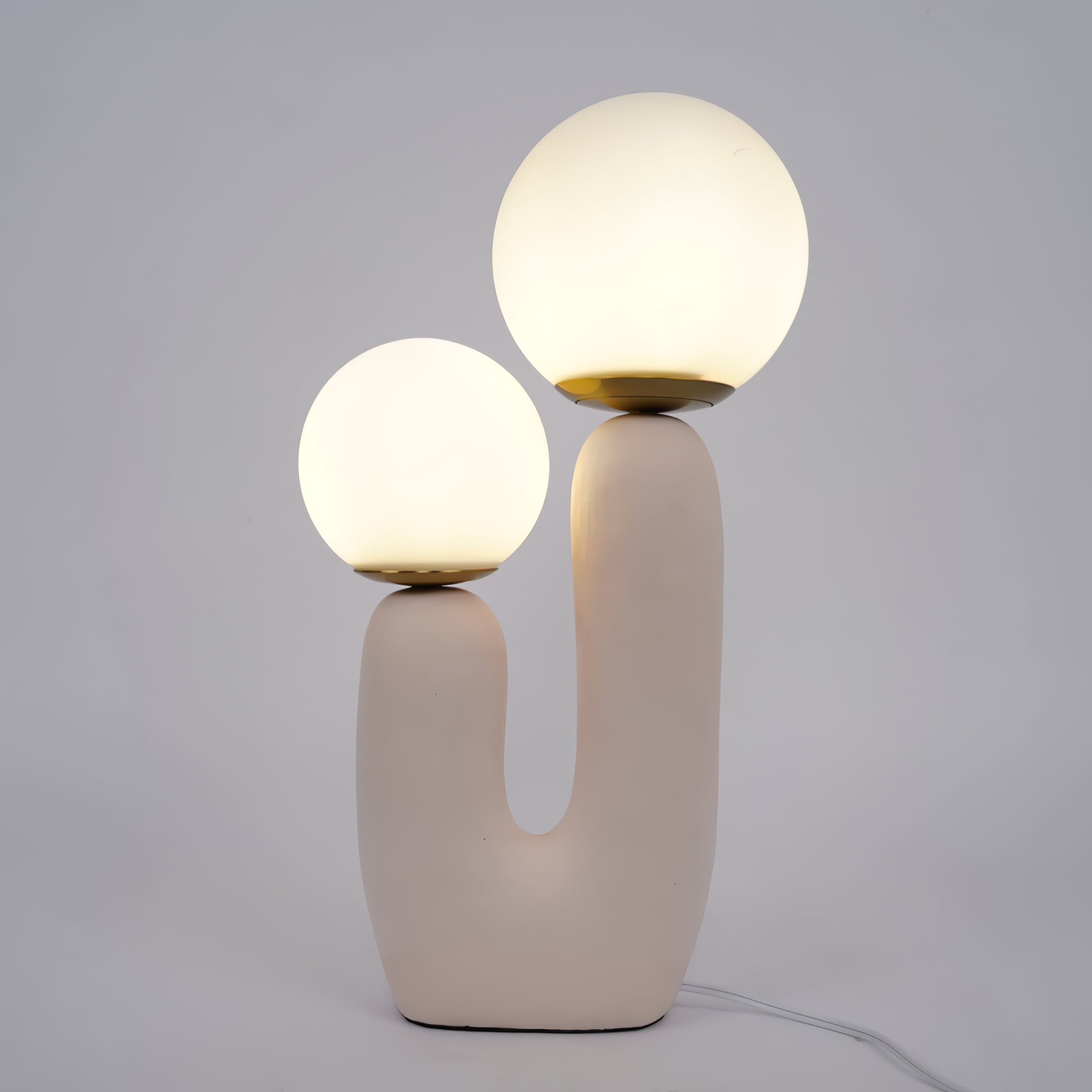 BowLift | Contemporary Style Table Lamp with Natural Accent