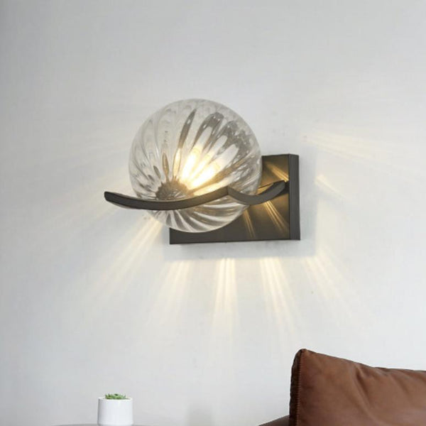 BowLift | Elegant wall lamp with LED technology