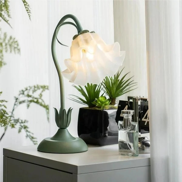 BowLift | BloomBeam - Adjustable Retro Table Lamp