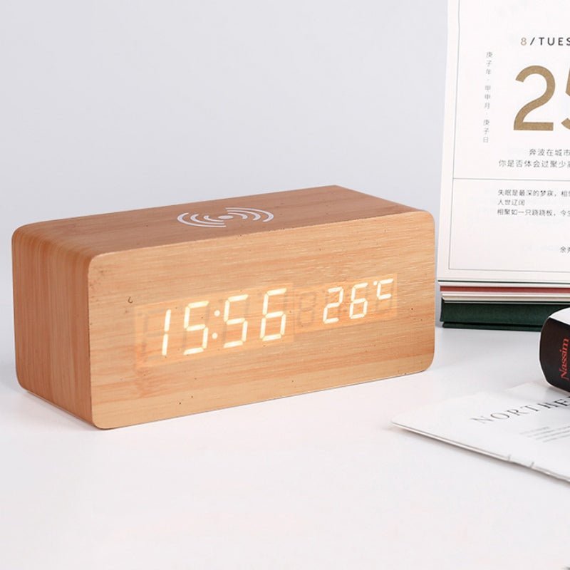 BowLift | Wooden alarm clock with wireless charging pad