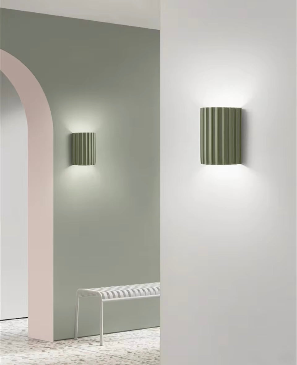 BowLift | ResinGlow – Stylish Resin Wall Lamp for Modern Interiors