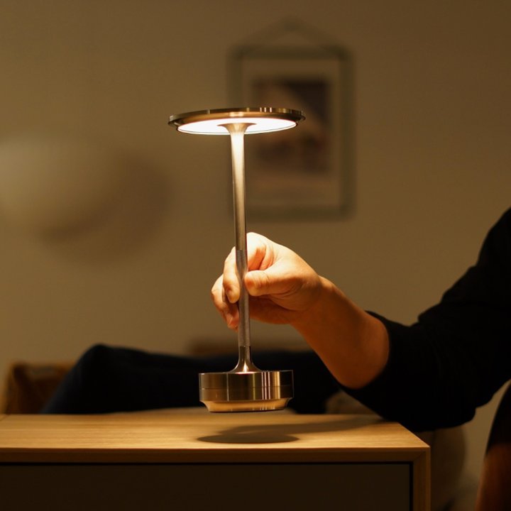 BowLift | Cordless Table Lamp - Dimmable & Rechargeable Desk Light