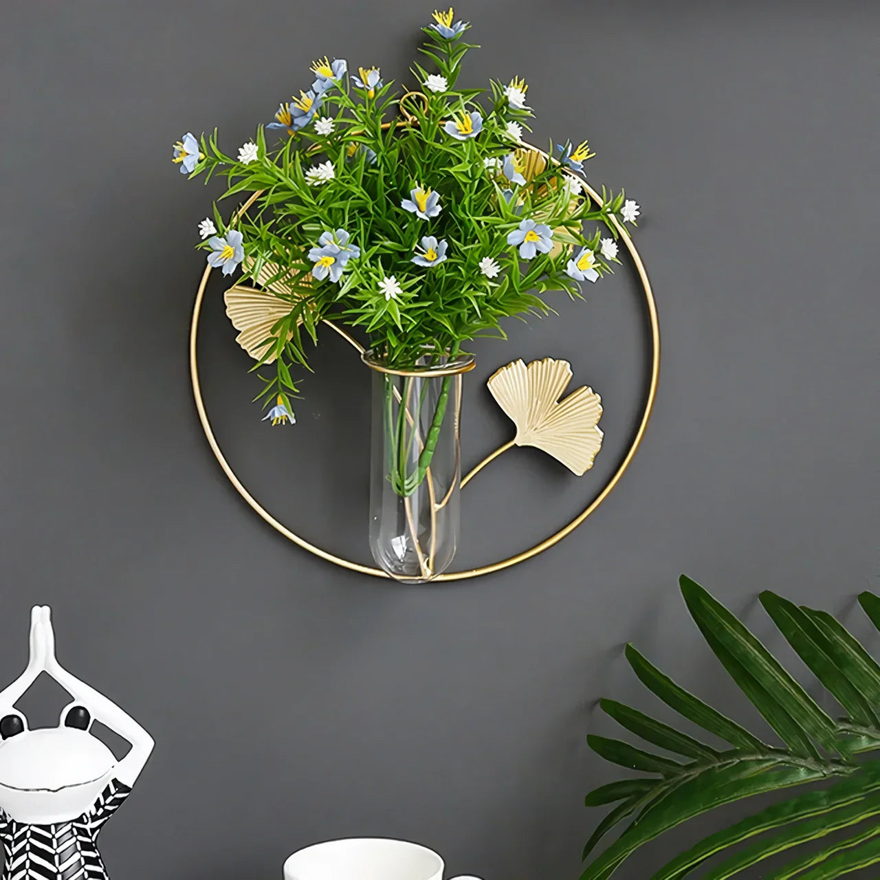 BowLift | Elegant Gold Iron Wall-Mounted Hydroponic Flower Pot