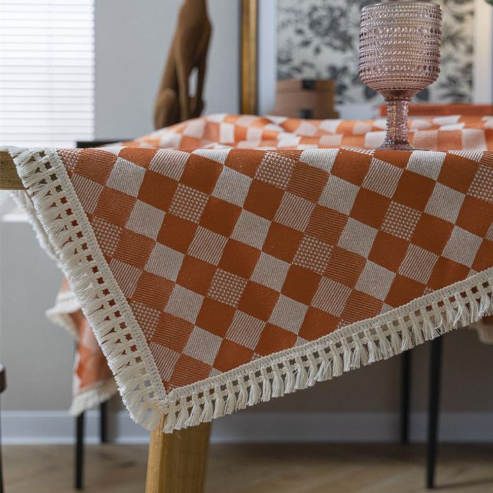 BowLift | Heritage Checkered Tablecloth