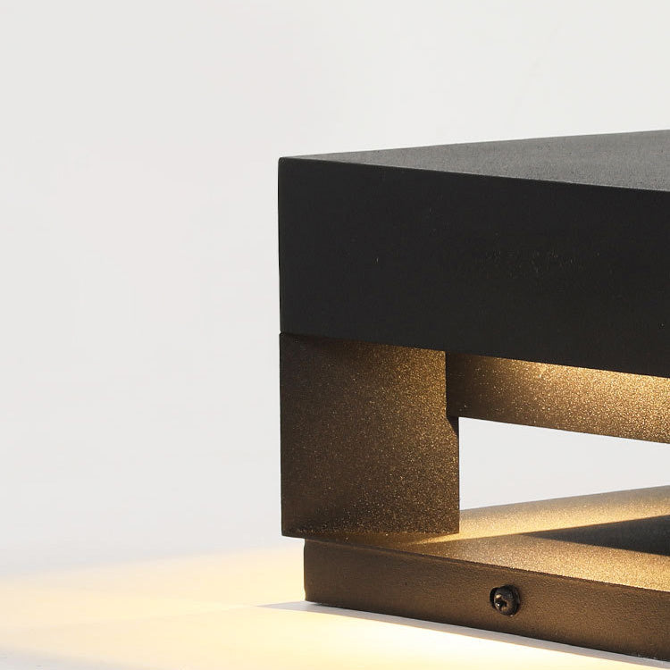 BowLift | LumaCast LED Outdoor Light | Modern Stainless Steel Lamp | Waterproof | Garden & Landscape Lighting