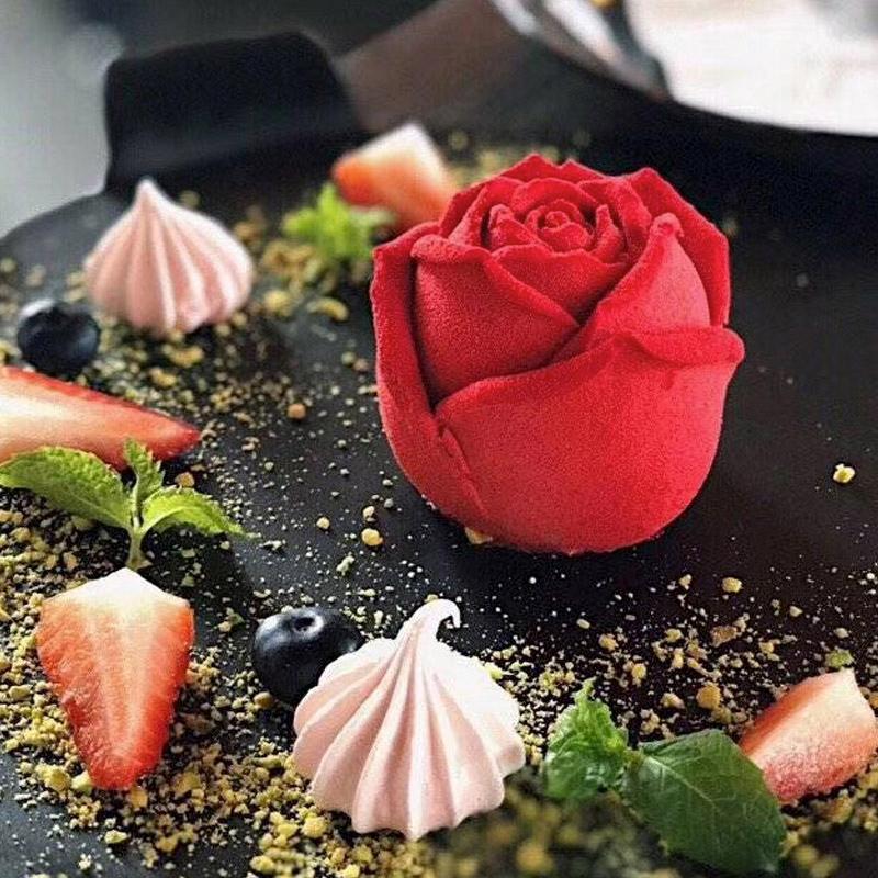 BowLift | 3D Silicone Rose Shape Ice Cube Mold