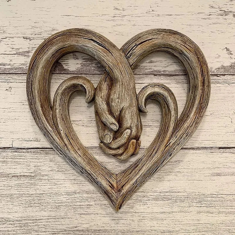 BowLift | Wooden wall decoration in heart shape