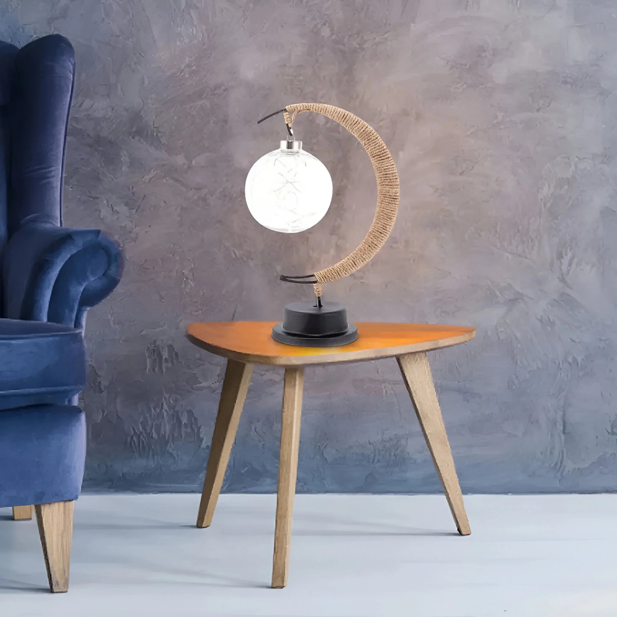 LunaGlow – Radiant Moon Lamp