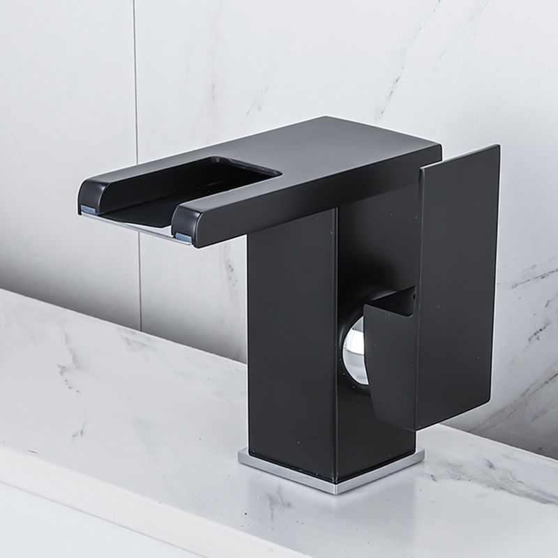BowLift | Contemporary Sink Faucet Solid Color Low Arc Bathroom Sink Faucet