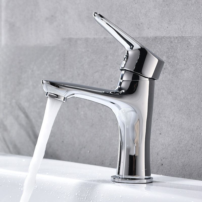 BowLift | Basic Metal Sink Faucet Silver Bathroom Faucet with Lever Handle