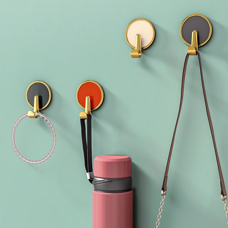 BowLift | Contemporary 8-piece bathroom set 2.91 inch high bathrobe hooks