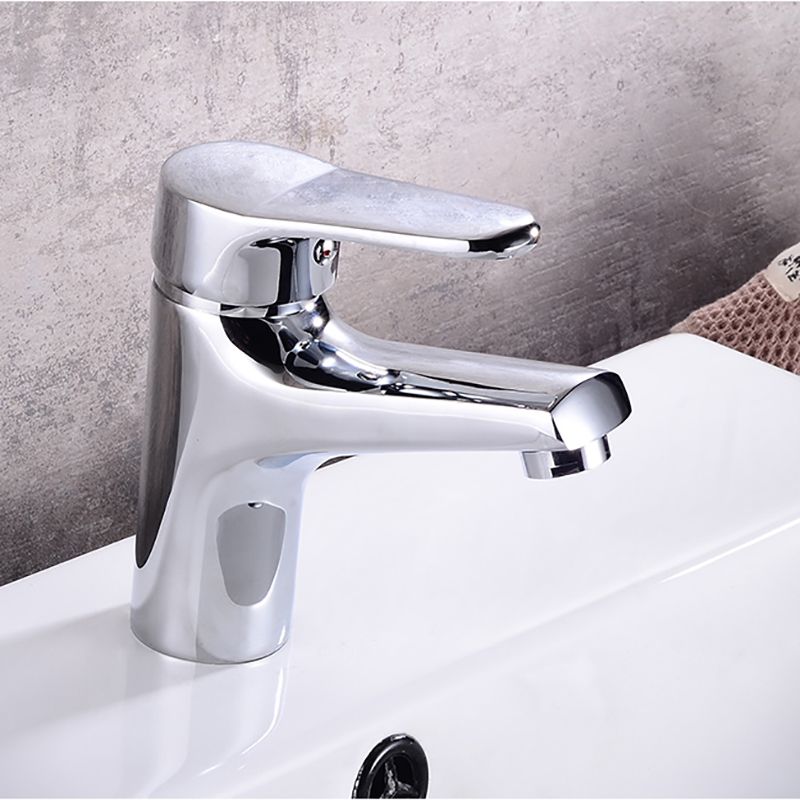 BowLift | Modern Brass Bathroom Sink Faucet Round Lever Handles Sink Faucet
