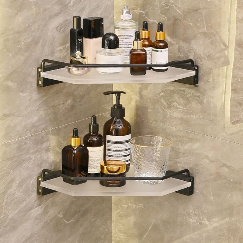 BowLift | Metal and acrylic bathroom accessories as a single piece or in a set in black