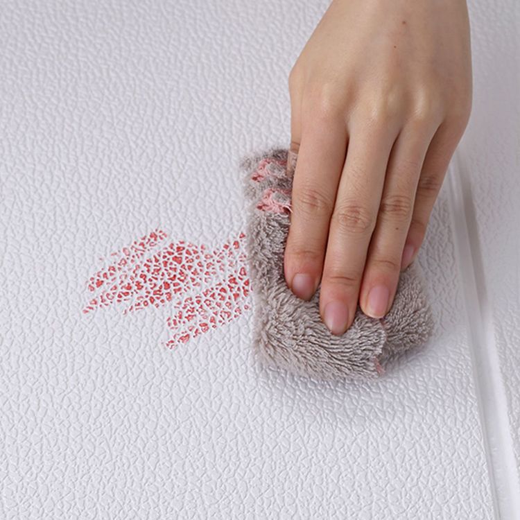 BowLift | Marbleized scratch-resistant PVC tile peel and stick tile for backsplash wall