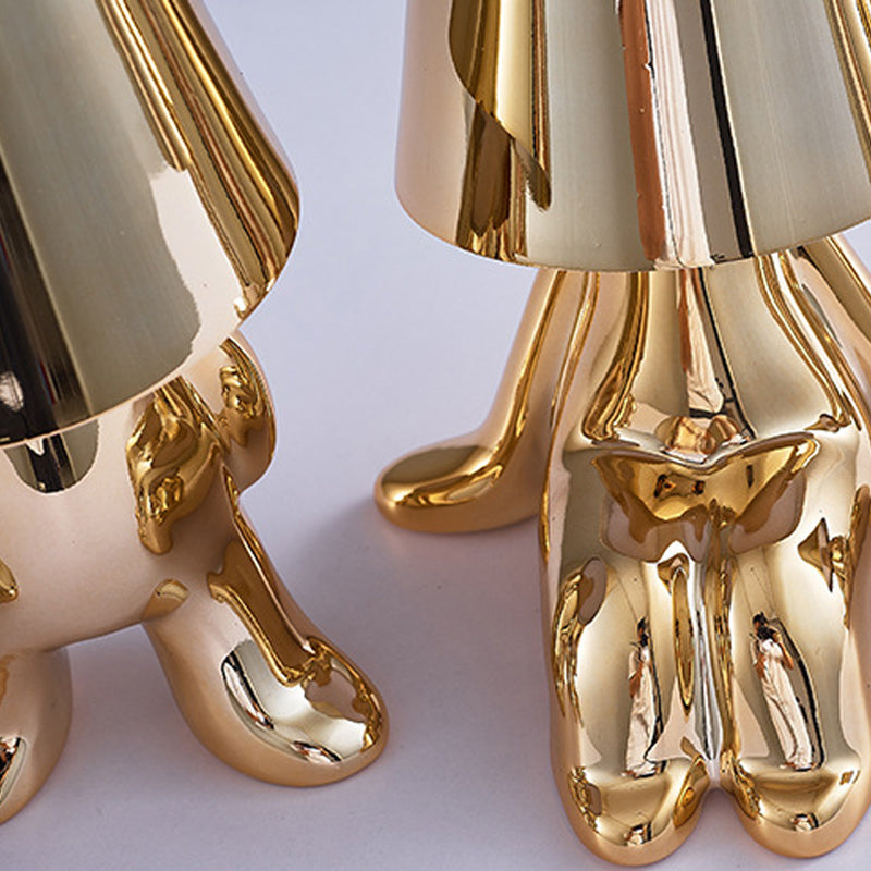 BowLift | Thinker Little Golden Man Table Lamp