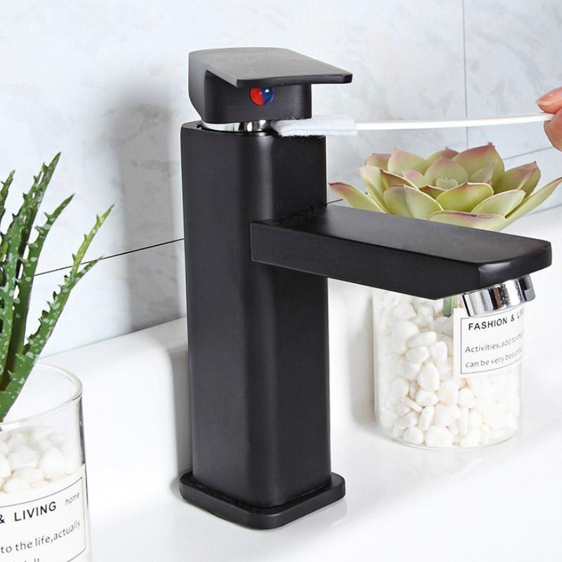 BowLift | Disposable Gap Cleaning Brush