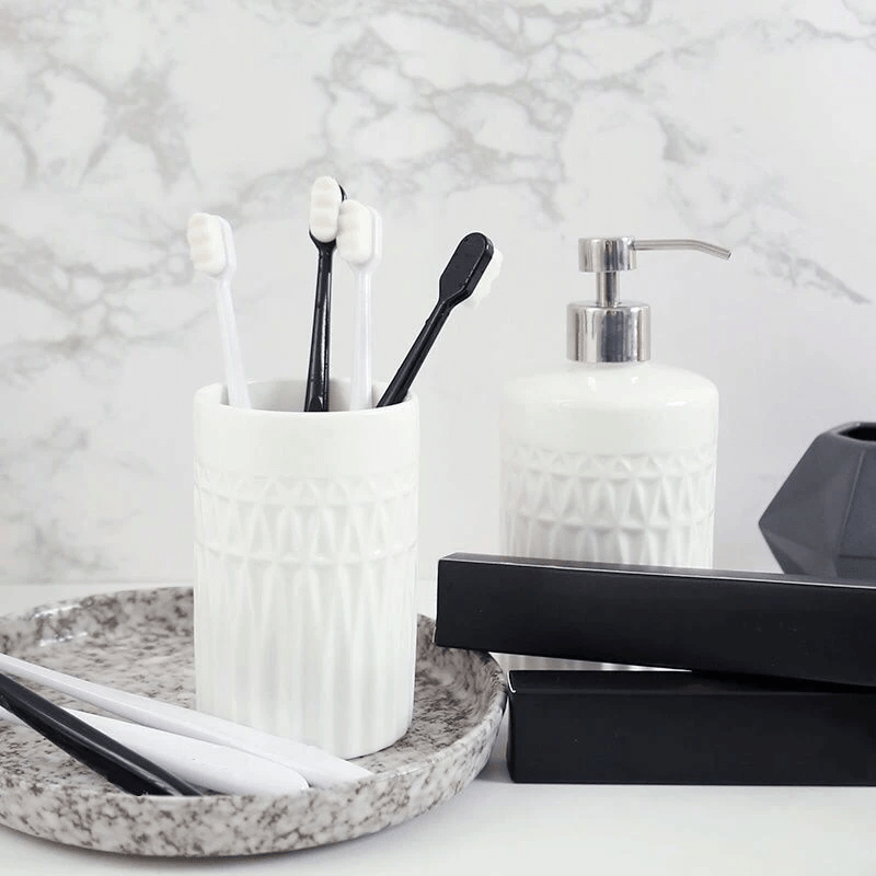 BowLift | 10000 BRISTLE TOOTHBRUSH