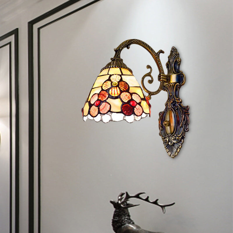 BowLift | Bowl-shaped Wall-mounted Light with Stained Glass 1-Light Wall Lighting with Floral Pattern in Antique Brass