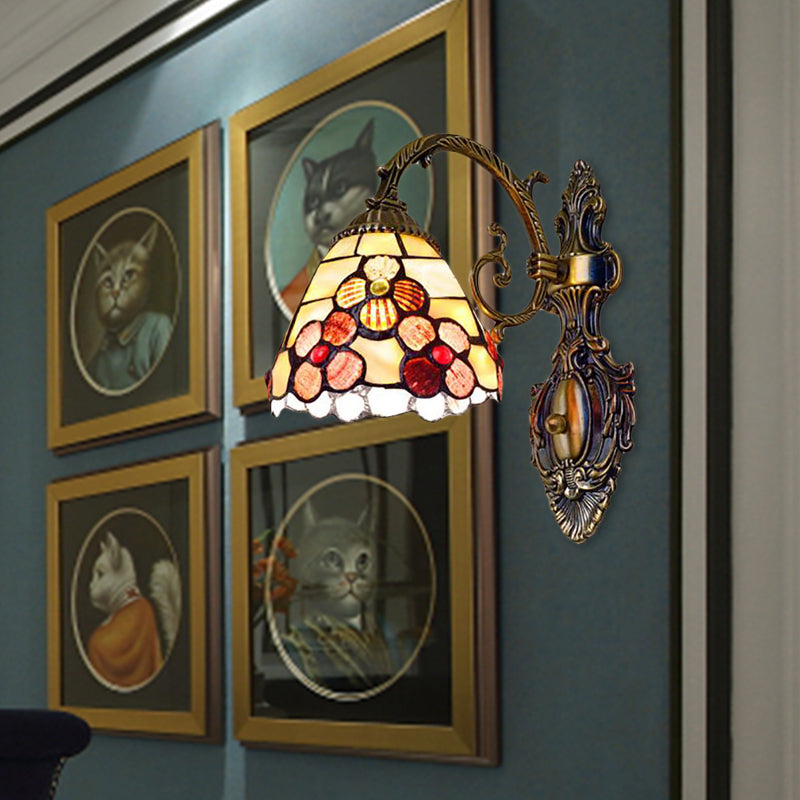 BowLift | Bowl-shaped Wall-mounted Light with Stained Glass 1-Light Wall Lighting with Floral Pattern in Antique Brass