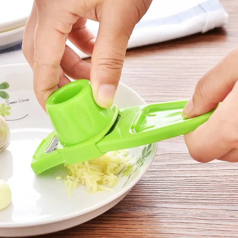 BowLift | Practical Garlic Press – Ideal for Home Cooking