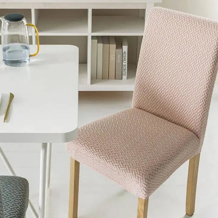 BowLift | Elastic waterproof chair covers