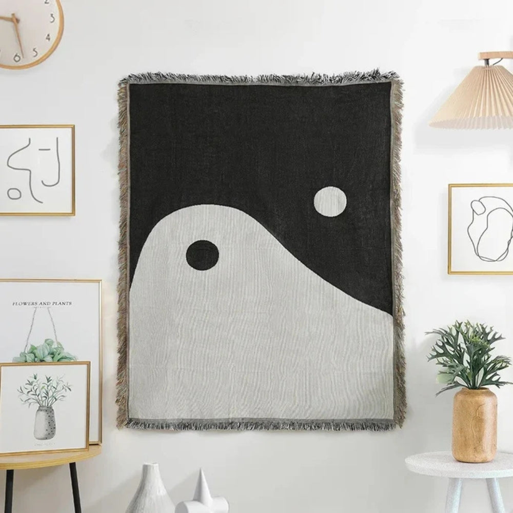 BowLift | Artistic Yin Yang Tapestry Throw Blanket