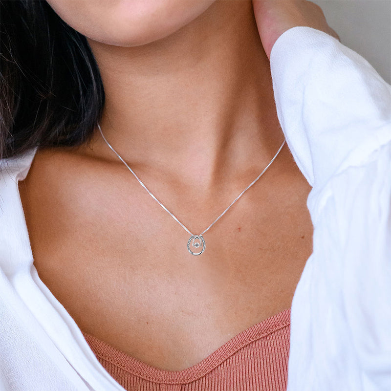 BowLift | Horseshoe Necklace